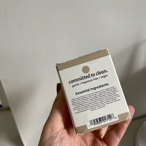 Roe Wellness Biome Barrier Cream - Picture 4 of 6